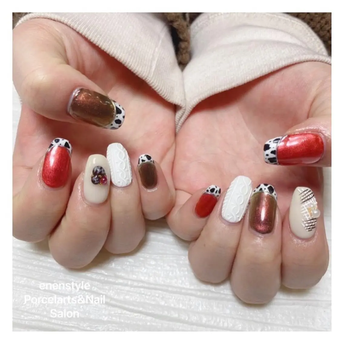 ミディアム ネイル ハンドネイル 🐾enen style 🐾のネイルデザイン