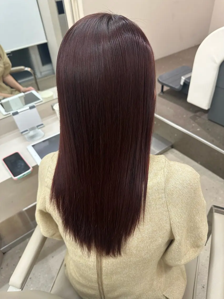 カラー ヘアカラー HINA カラー縮毛矯正⋆.✩のヘアスタイル