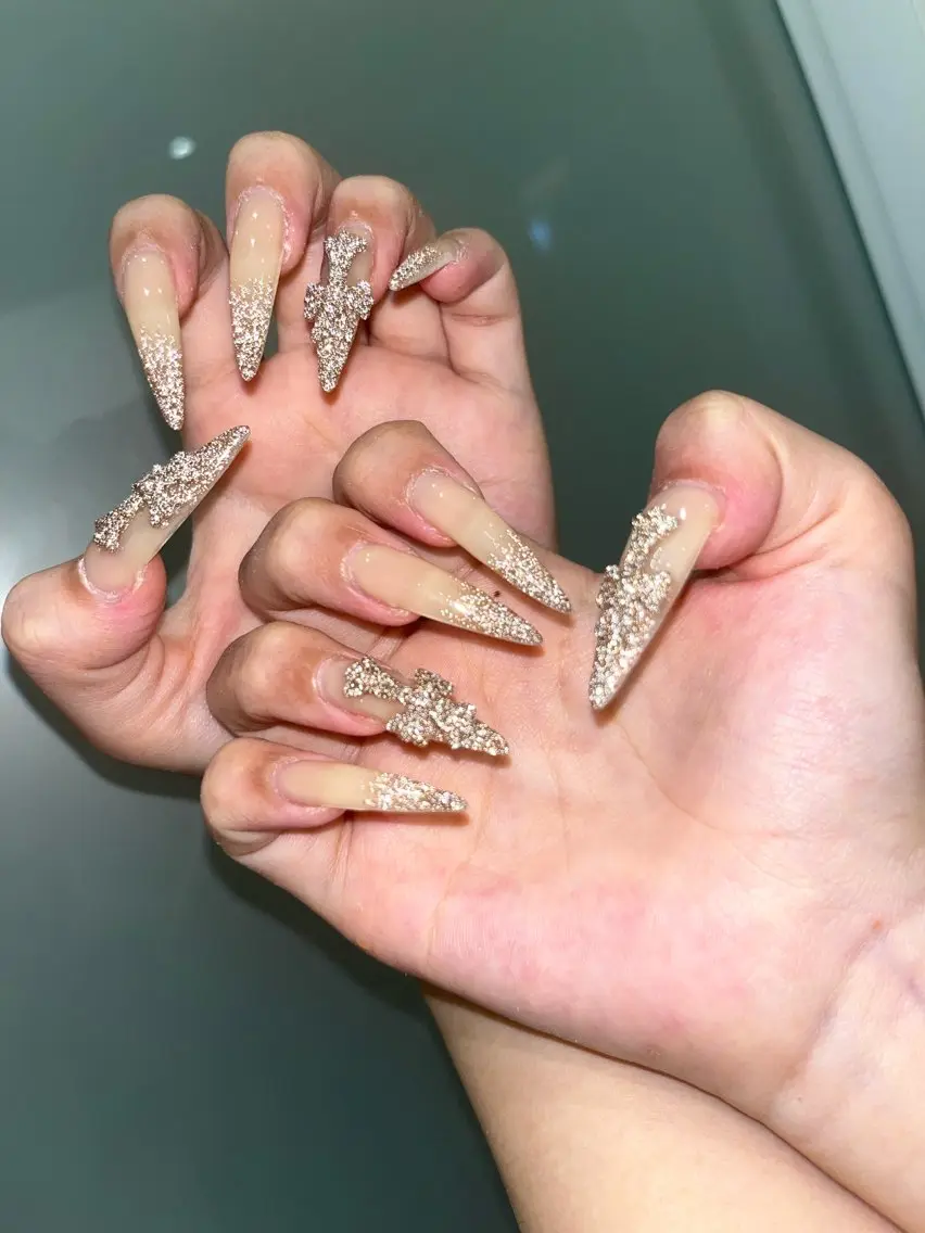 ネイル ハンドネイル taminami Lunaのネイルデザイン