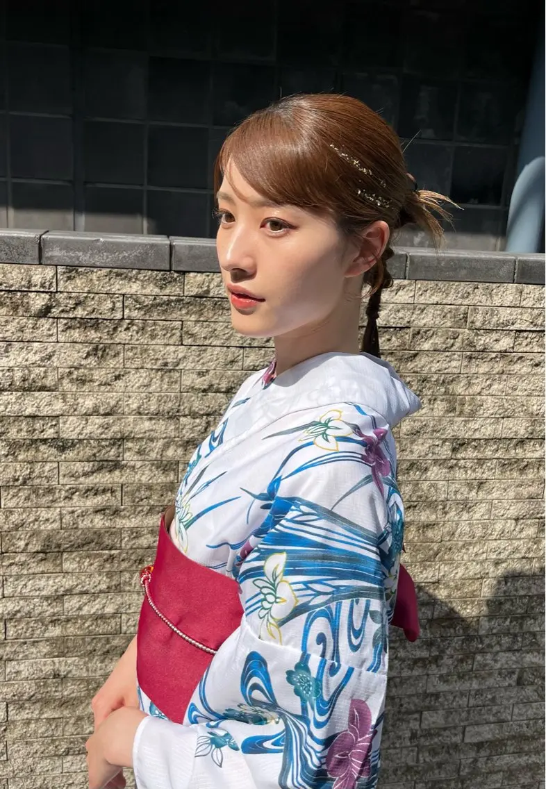 【土日祝10時​〜​】浴衣着付け+ヘアセット+フルメイク👘10時より前は早朝料金が別途発生致します🌿の写真