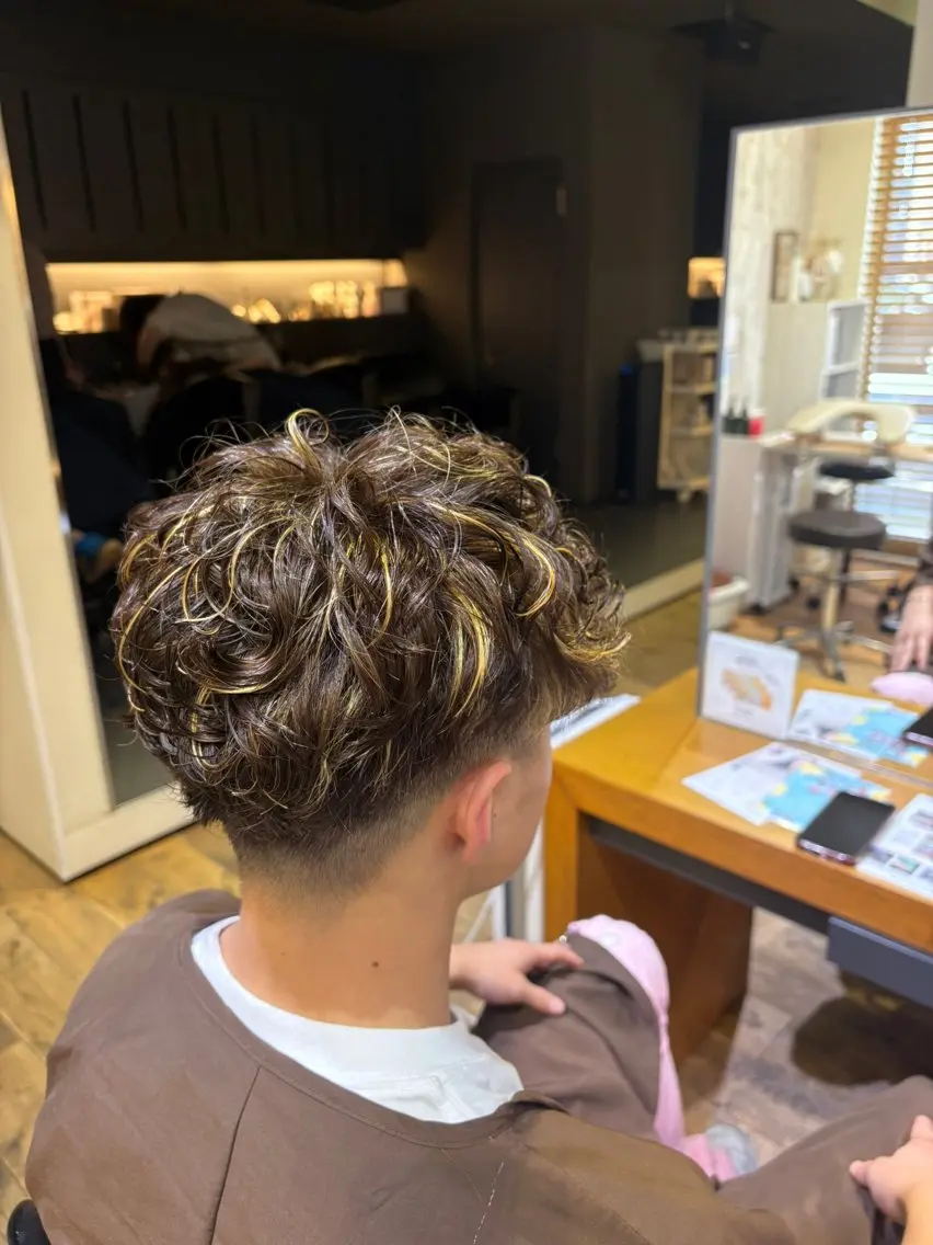 メンズ 荒木 千奈のヘアスタイル