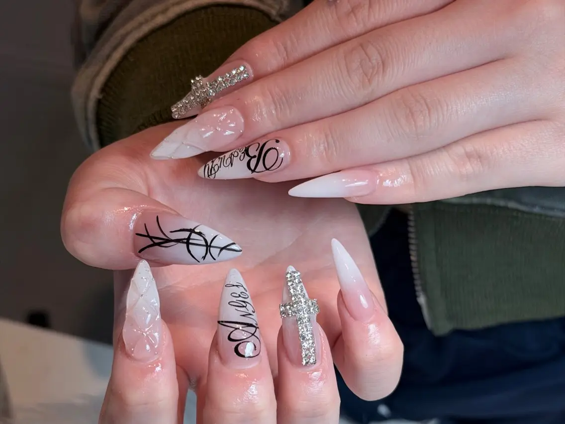 ネイル 長さ出し ロングネイル スカルプネイル スーパーロングネイル ハンドネイル Sully Nail Labのネイルデザイン