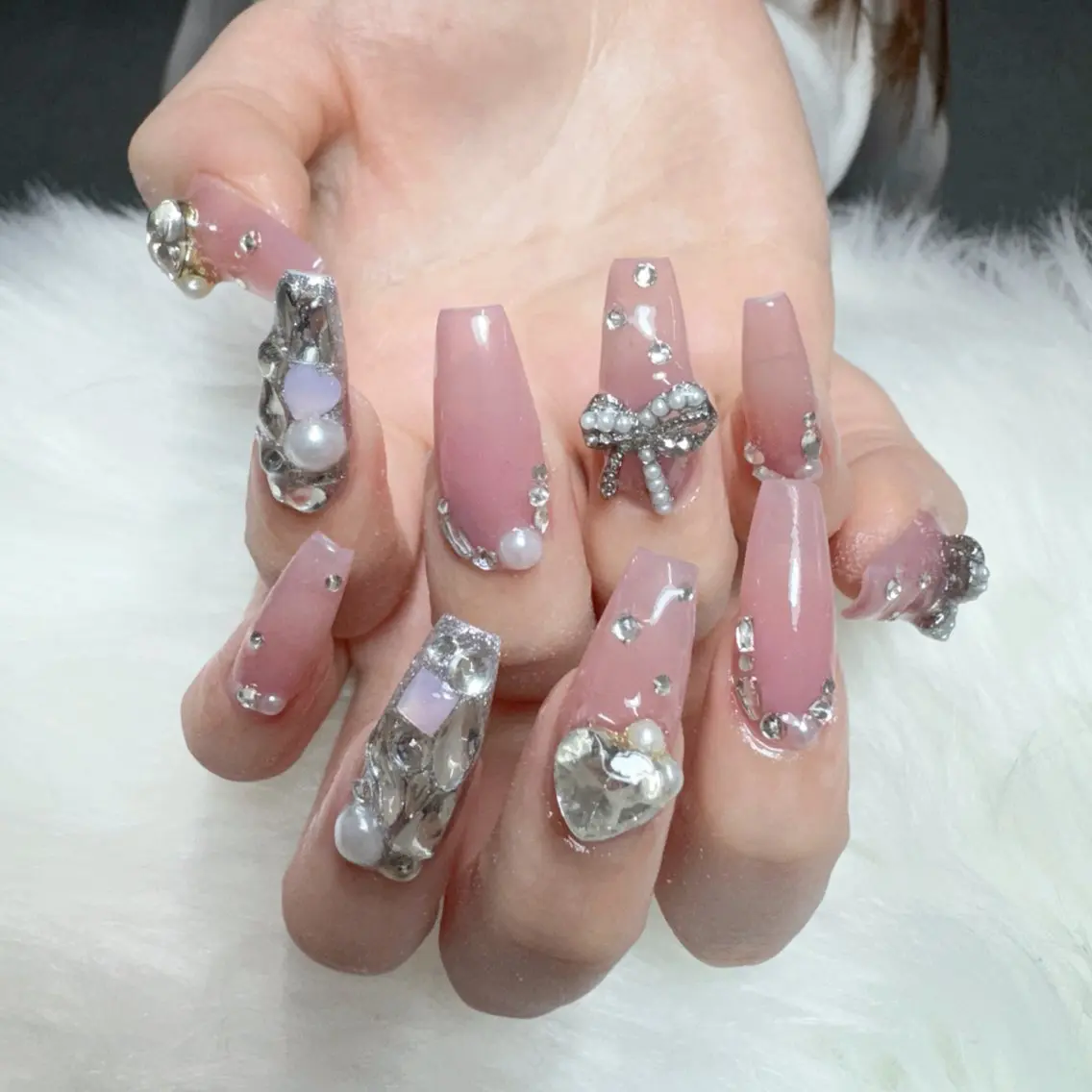 ネイル ハンドネイル 🎀nana🫧 ワンホンネイル🎀のネイルデザイン