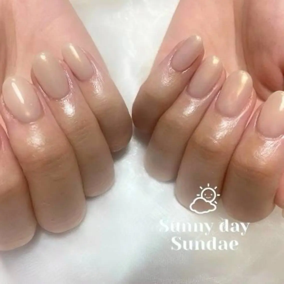 ネイル ジェルネイル ミラーネイル ワンカラーネイル パラジェル ハンドネイル mako 🌷のネイルデザイン