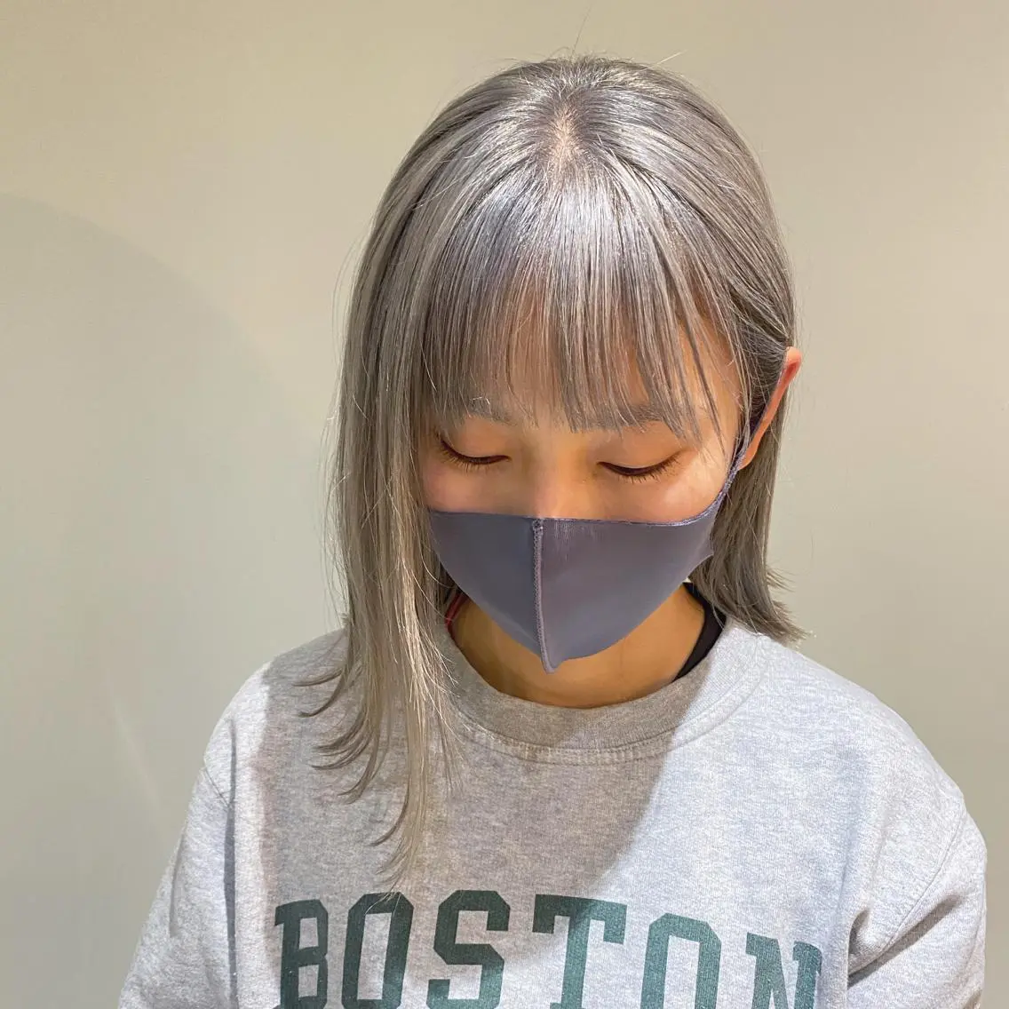 セミロング カラー 美髪ストレート 川本雄己のヘアスタイル
