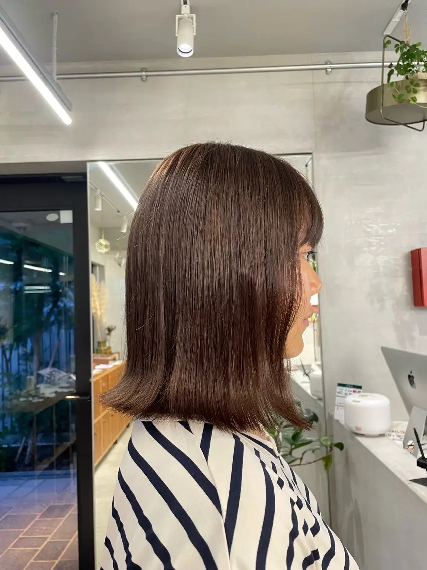 ミディアム 鶴井 美空のヘアスタイル