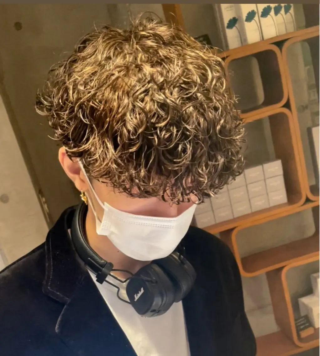 パーマ メンズ ⭐️当日予約OK⭐️ ひだかの眉毛・アイブロウイメージ