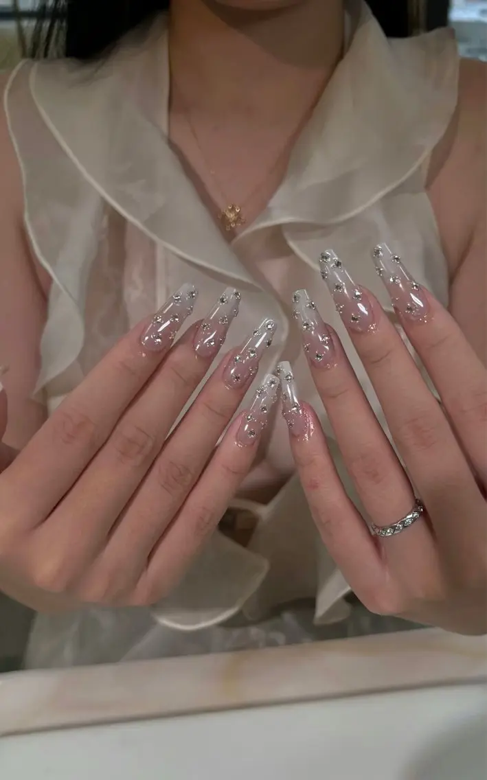 ネイル チークネイル フットネイル フレンチネイル グラデーション 韓国ネイル Ribbonnail salonのネイルデザイン
