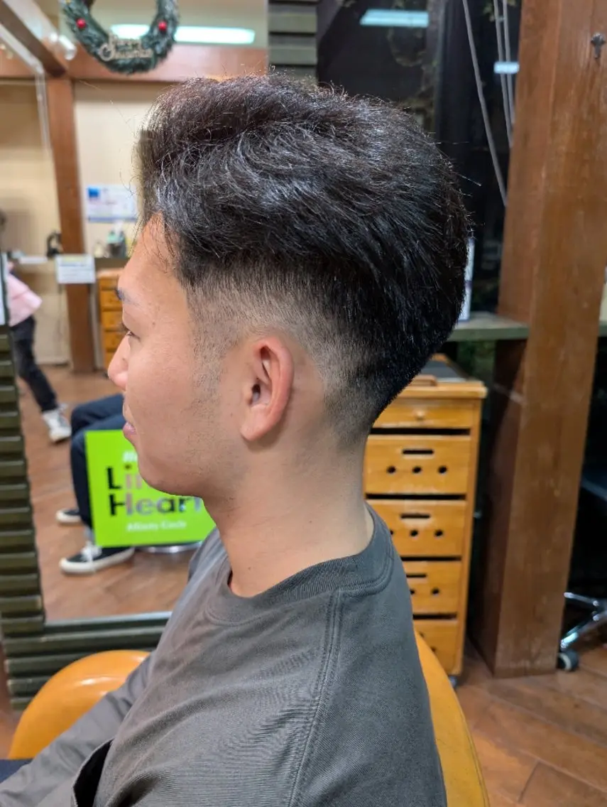 ショート メンズ フェードカット カット 本田 圭輔のヘアスタイル