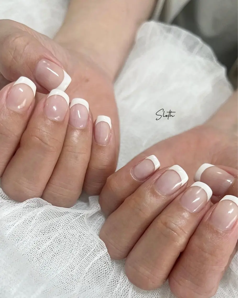 ネイル フレンチネイル オフィスネイル シンプルネイル nail salon slothのネイルデザイン