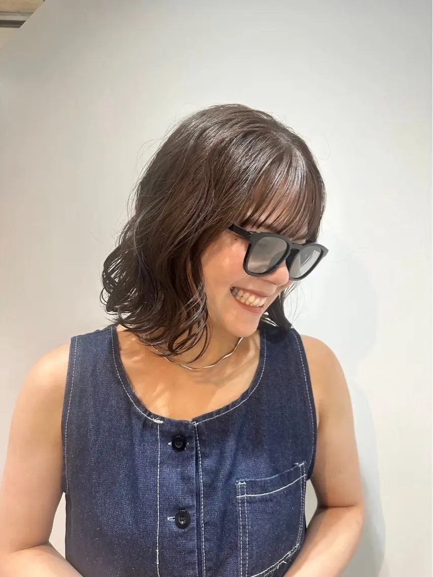 ミディアム カラー 宮本 紗菜のヘアスタイル