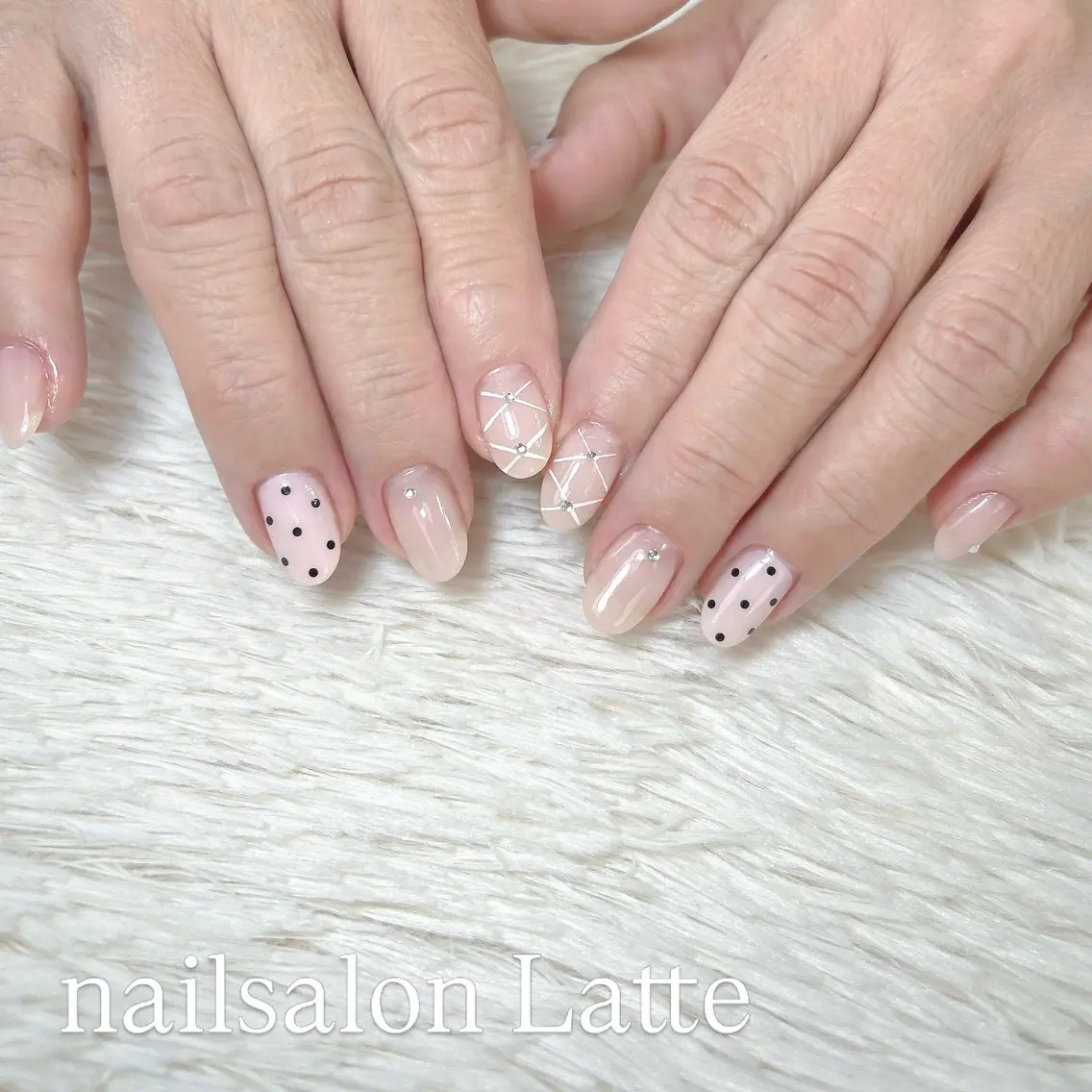 ネイル Nailsalon Latteのネイルデザイン
