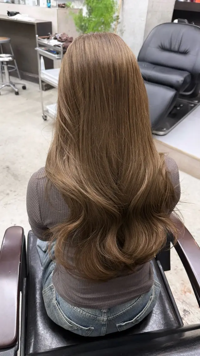 ロング カラー ブリーチ ダブルカラー ハイトーンカラー イルミナカラー ブリーチなしカラー ヘアカラー トリートメント 表参道/透明感カラー 韓国ヘア長田雄希のヘアスタイル