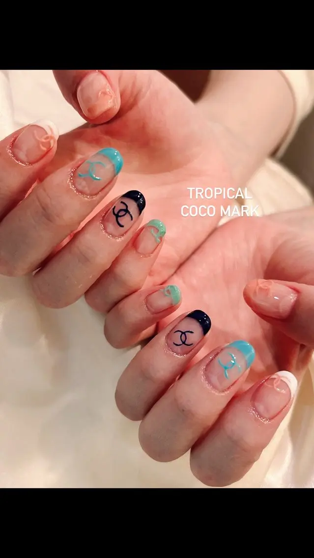 ネイル ハンドネイル フットネイル Nailroom tinoのネイルデザイン