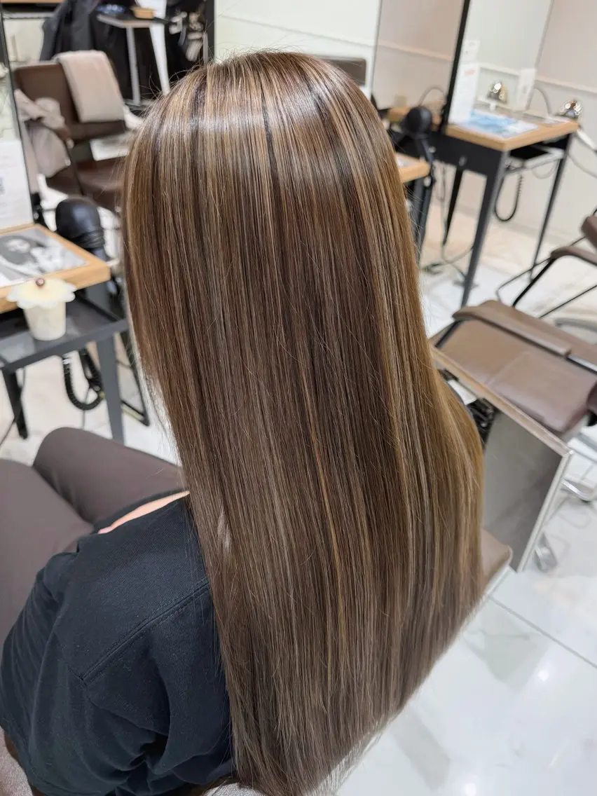 ロング カラー 八木菜美 似合わせ/ニュアンスのヘアスタイル