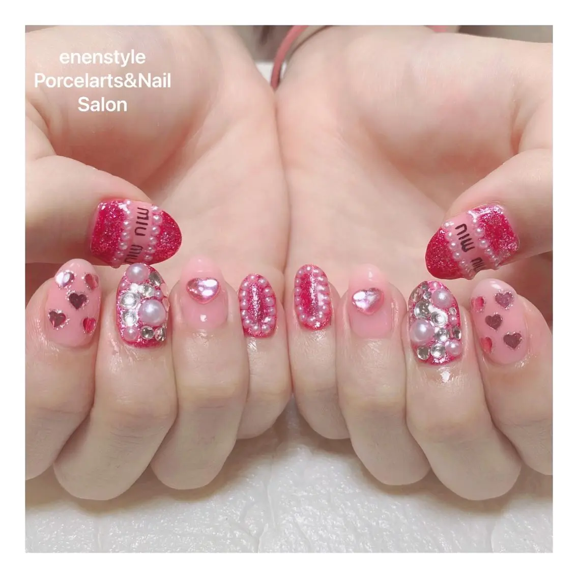 ミディアム ネイル ハンドネイル 🐾enen style 🐾のネイルデザイン