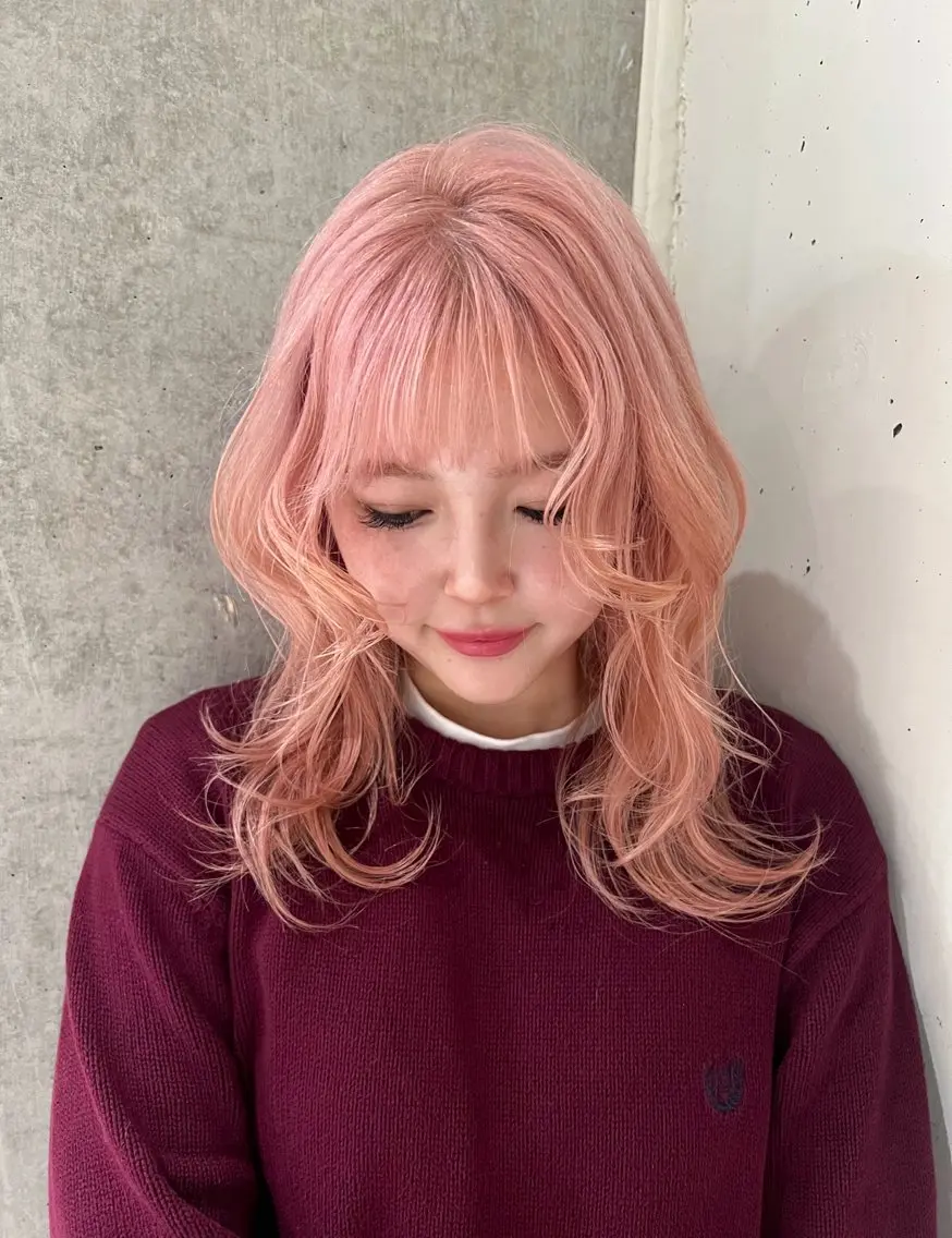 ミディアム カラー ピンクカラー ヘアカラー ニーナ/nimes /ハイトーンカラーのヘアスタイル