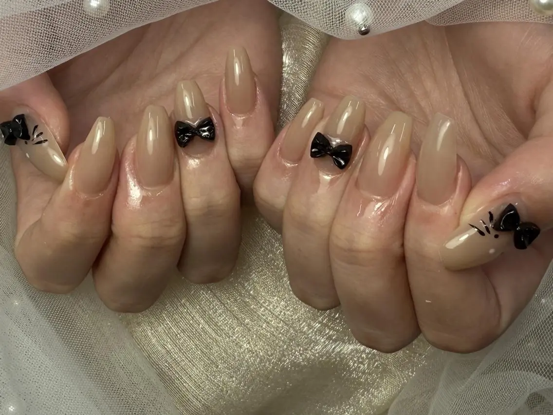 ネイル リボン ハンドネイル ToliyDeliy Nail Salonのネイルデザイン
