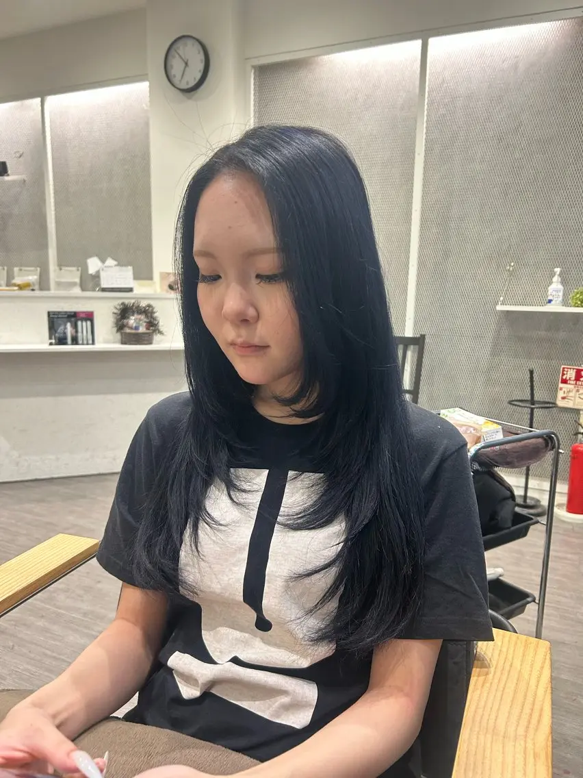 ロング カラー ヘアアレンジ 透明感カラー ダークグレー ダークグレージュ グレージュ cocotte 💟草間紫音💟のヘアスタイル