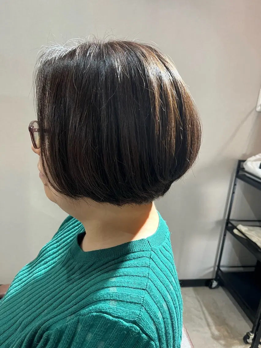 ショート ショートボブ アッシュ ボブ ショートヘア 一瀬 理絵のヘアスタイル