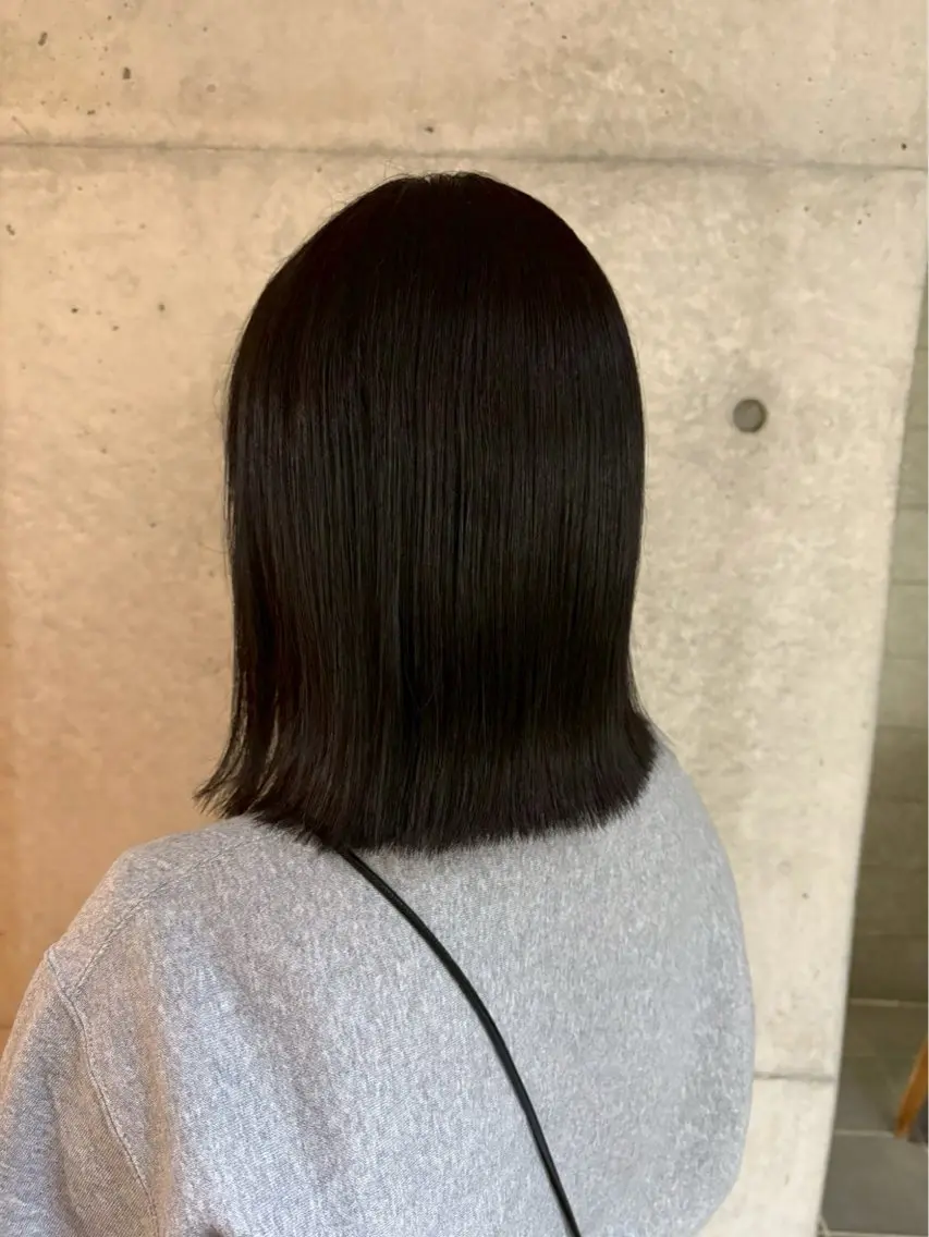 ミディアム カラー ヘアカラー MISAKI のヘアスタイル