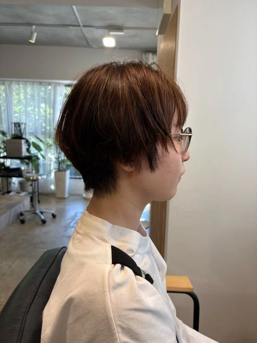 ショート 山崎 彩音のヘアスタイル