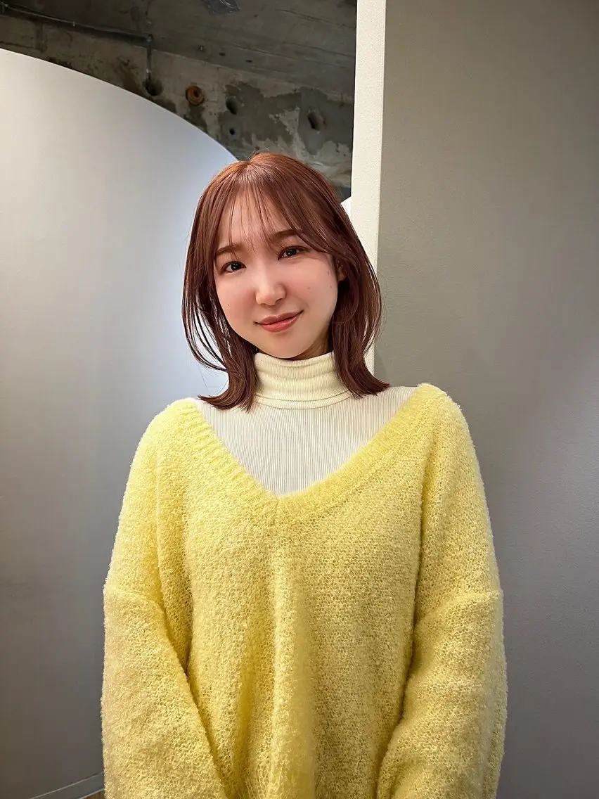 ミディアム カラー カット ヘアカラー トリートメント 足立 七彩のヘアスタイル