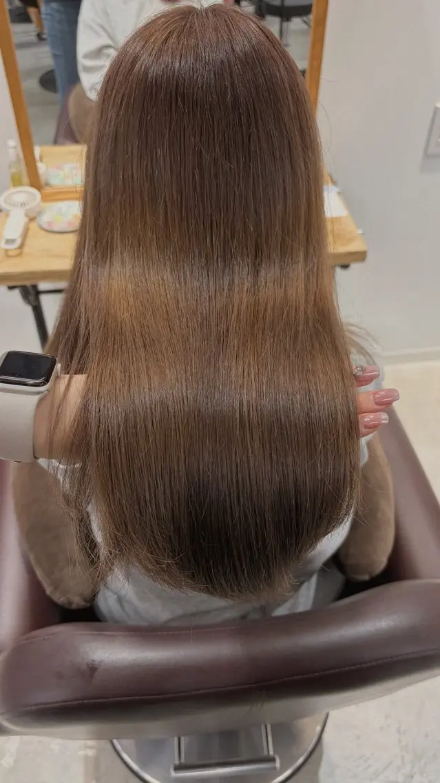 ロング カラー 黒髪 ブリーチ ブラウンカラー ここね/透明感 カラー/ナチュラルのヘアスタイル
