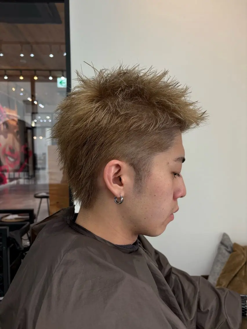 カラー メンズ メンズブリーチ スパイキーショート ブリーチ カット ヘアカラー メンズカット クドウユウキのヘアスタイル