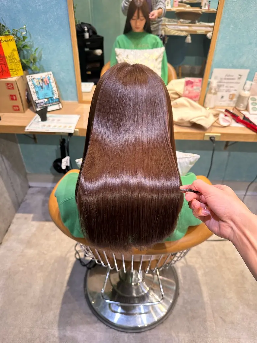 ミディアム カラー カット ヘアカラー 縮毛矯正 トリートメント 縮毛矯正 髪質改善 韓国風レイヤー 吉田のヘアスタイル