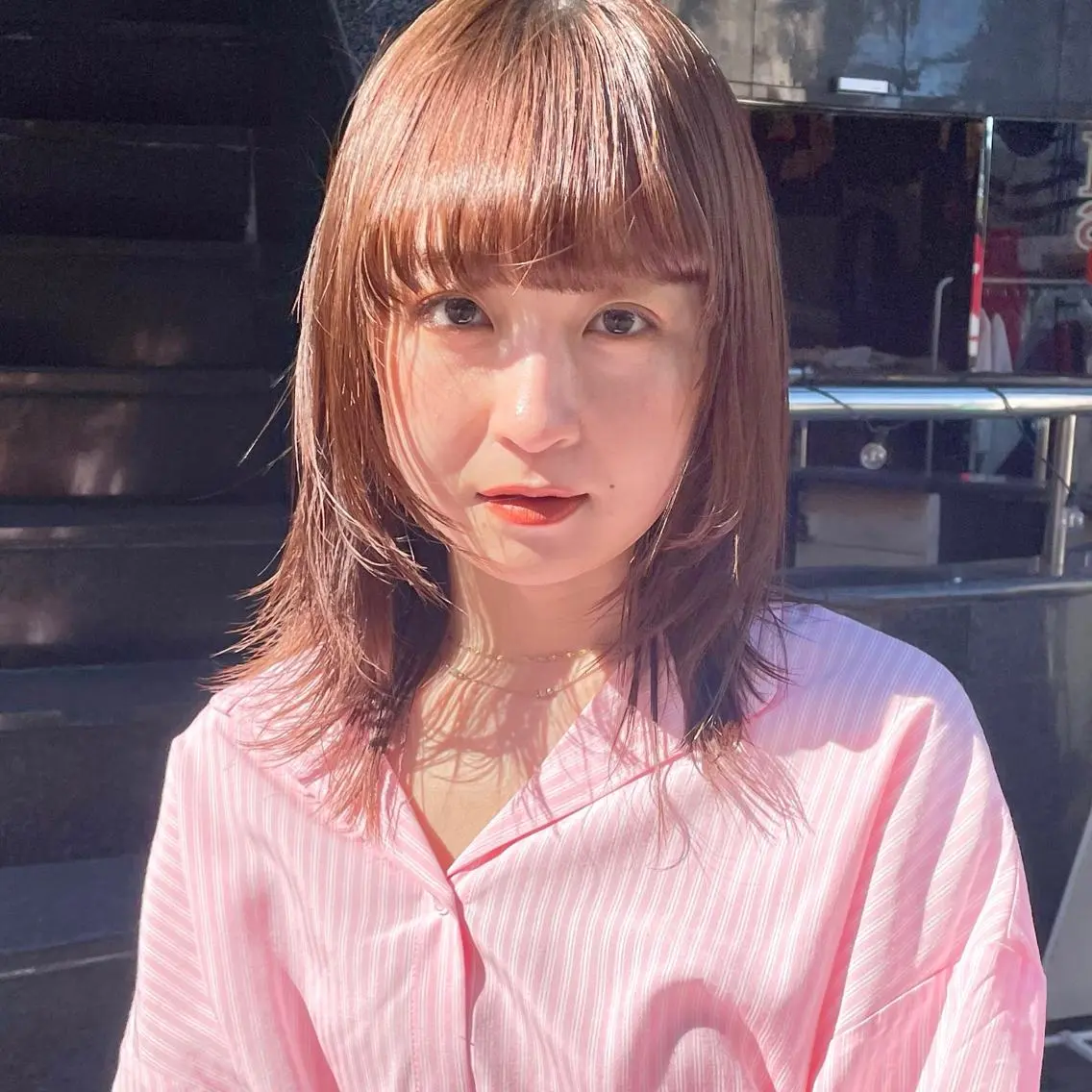 ミディアム カラー ブラウンカラー オレンジ 顔まわりレイヤー レイヤーカット カット ヘアカラー トリートメント 🍊暖色×顔周り 🍊cocoroのヘアスタイル