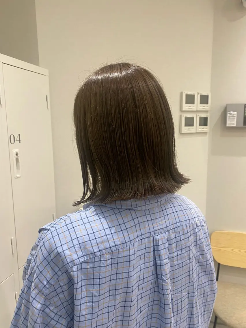 ミディアム カラー ヘアアレンジ グレージュ ボブ 外ハネヘア ヘアカラー ボブ /ニュアンス/ satomi🧸💖のヘアスタイル