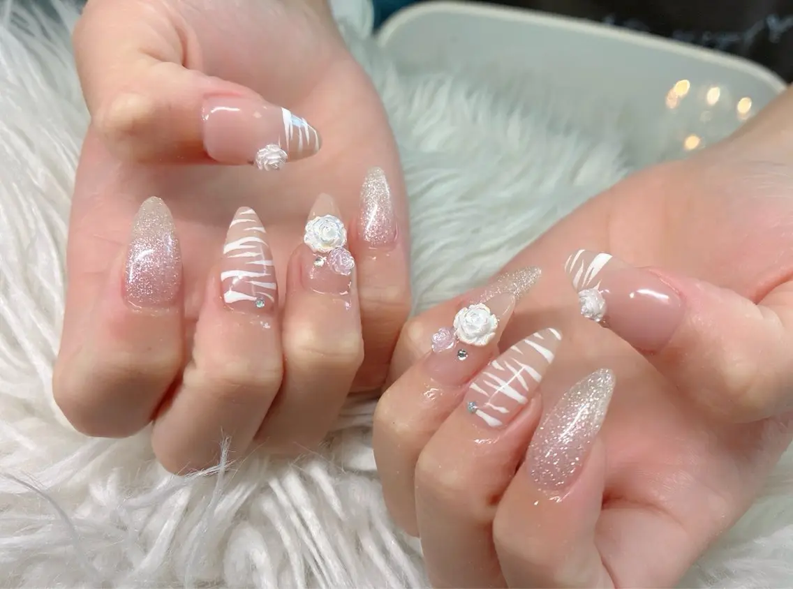 ネイル ハンドネイル cachette 神谷恭加のネイルデザイン