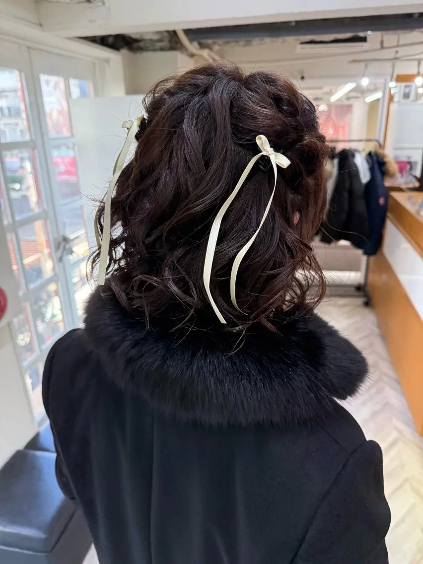 ヘアアレンジ ヘアセット 𝙃𝘼𝙍𝙐🎀 韓国×エクステのヘアスタイル