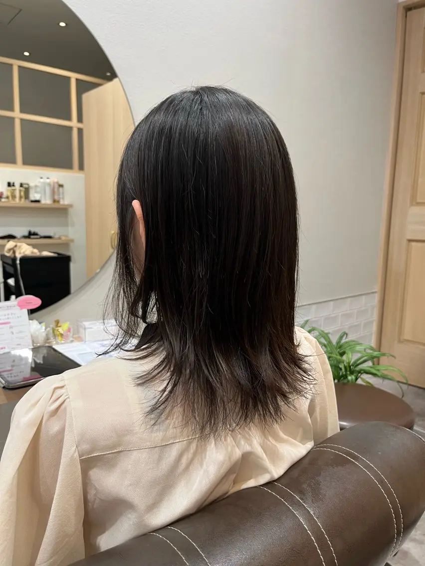 ミディアム レディースカット/ ヒグレアキコのヘアスタイル