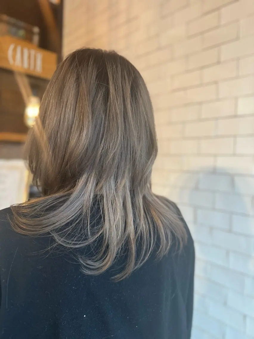 カラー 吉田 茂樹のヘアスタイル