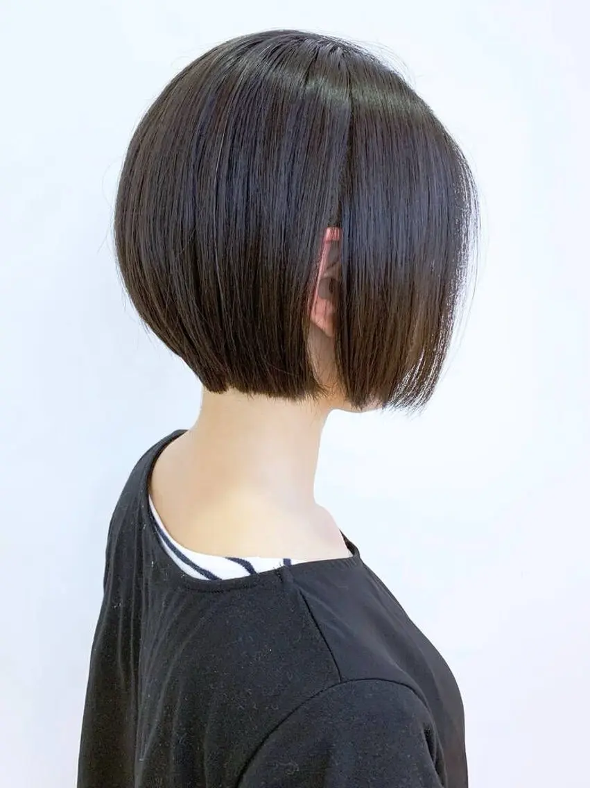 ショート ショートボブ ショートレイヤー ボブ レイヤーカット ショートヘア 中西 榛菜のヘアスタイル