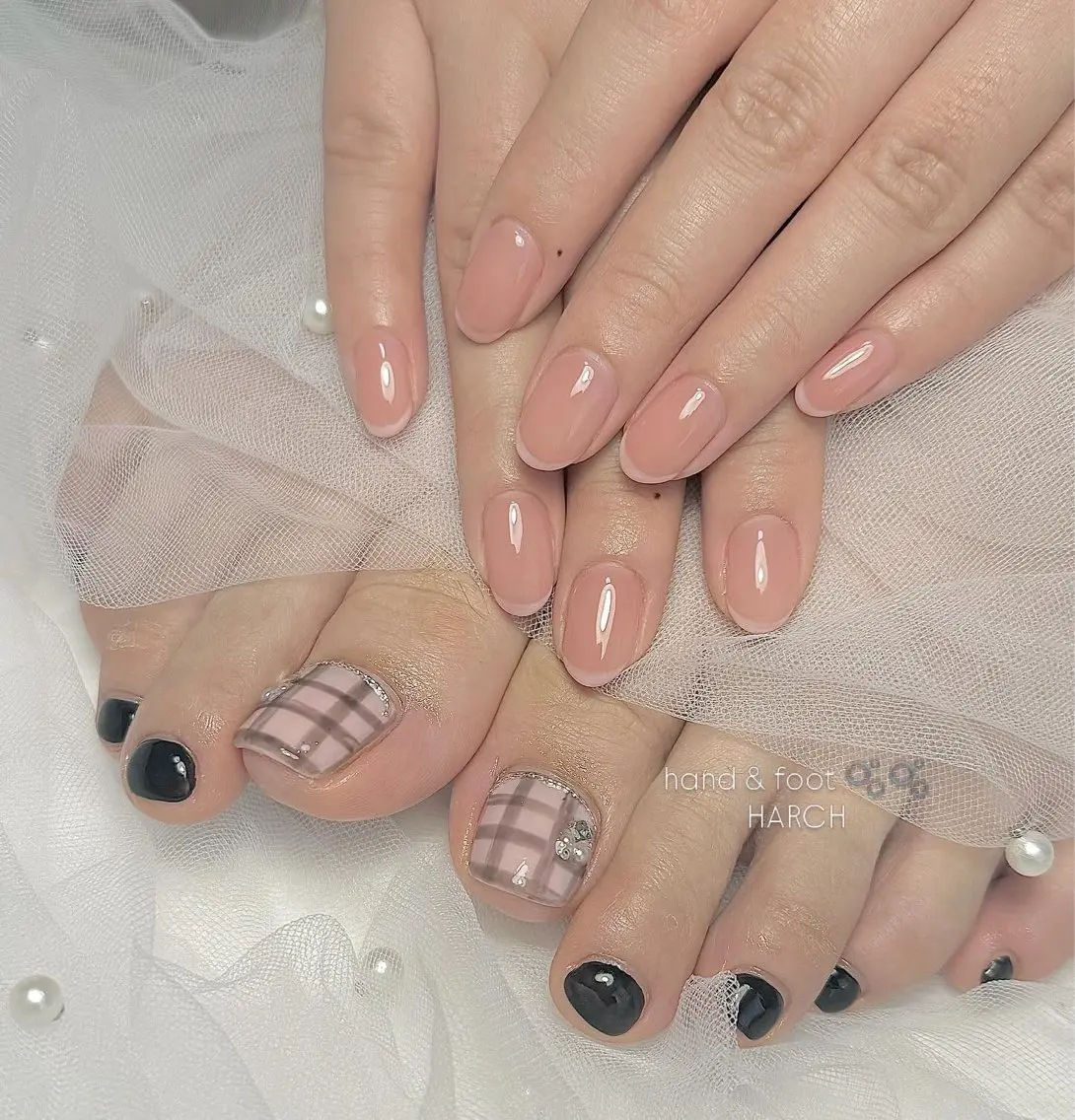 ネイル フットネイル H nailのネイルデザイン