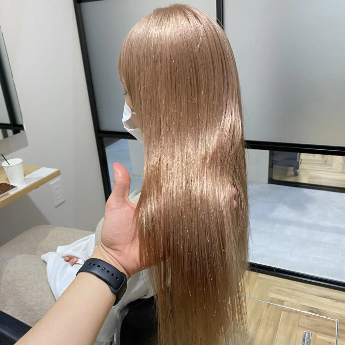 ロング カラー ベージュカラー ホワイトベージュ 色落ちまで可愛い🧚 心斎橋hikaruのヘアスタイル