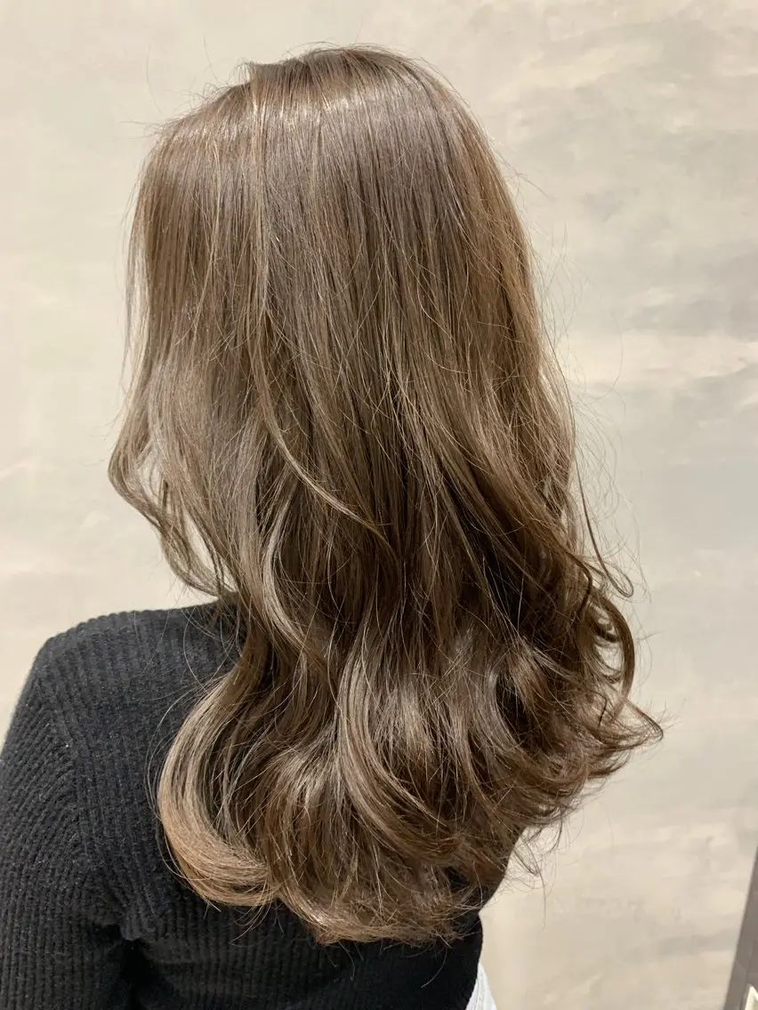ロング ヘアカラー トリートメント newiネウィ _naoのヘアスタイル