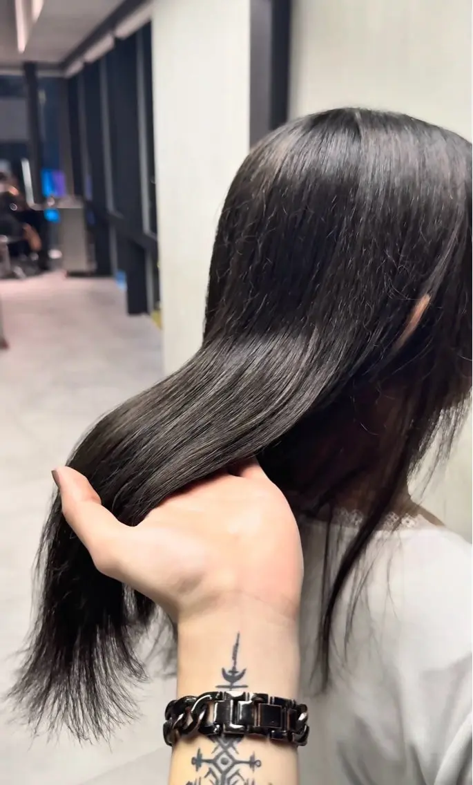 ロング ヘアカラー TAKUMI 艶カラー　ALBUMのヘアスタイル