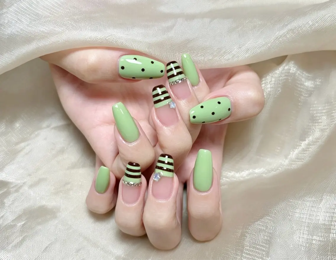ネイル チークネイル 長さ出し フレンチネイル ジェルネイル 韓国ネイル ハンドネイル Lucky Nail Salon❶のネイルデザイン