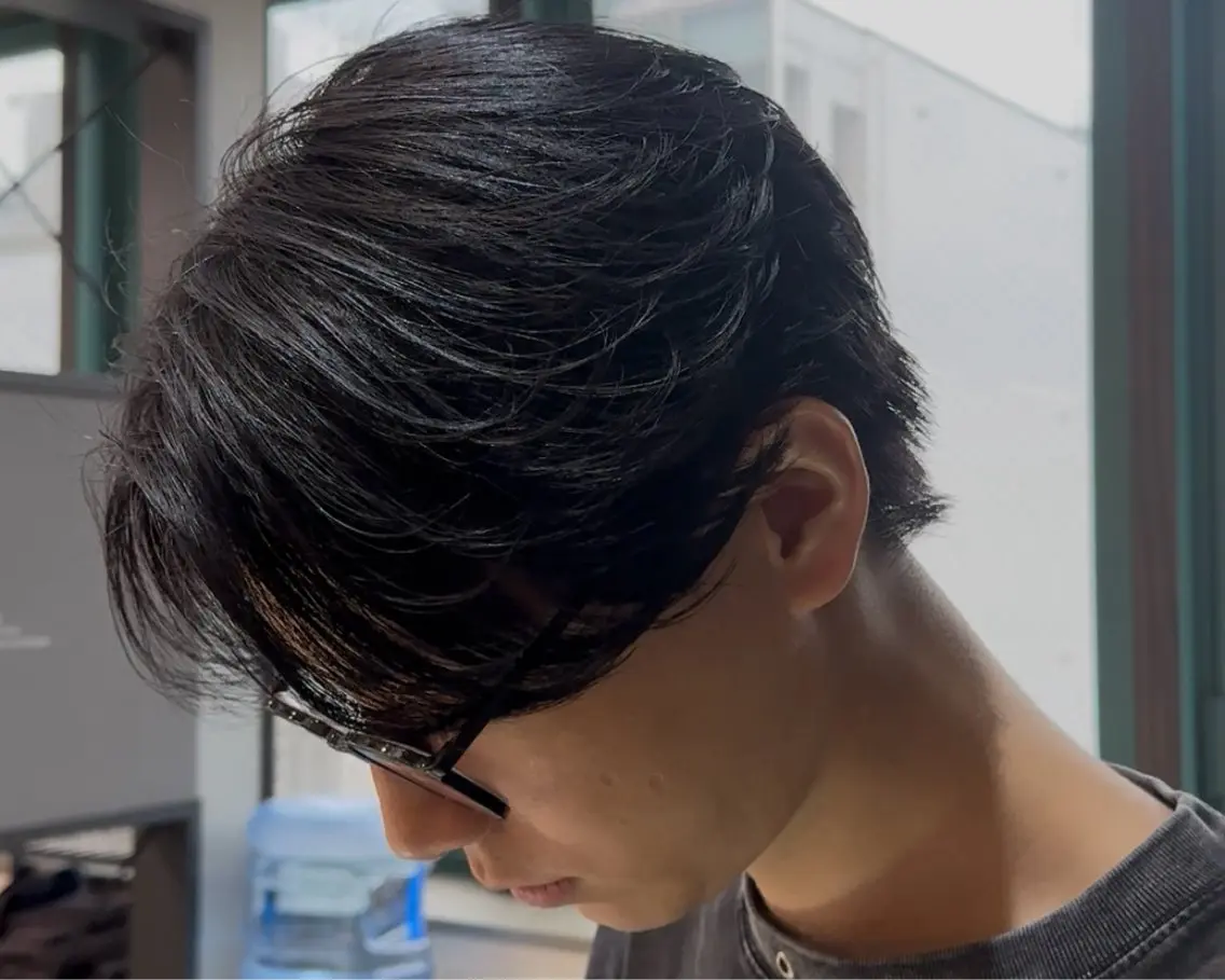 パーマ メンズ カルマパーマ メンズパーマ カット パーマ トリートメント 岡部 琉斗のヘアスタイル