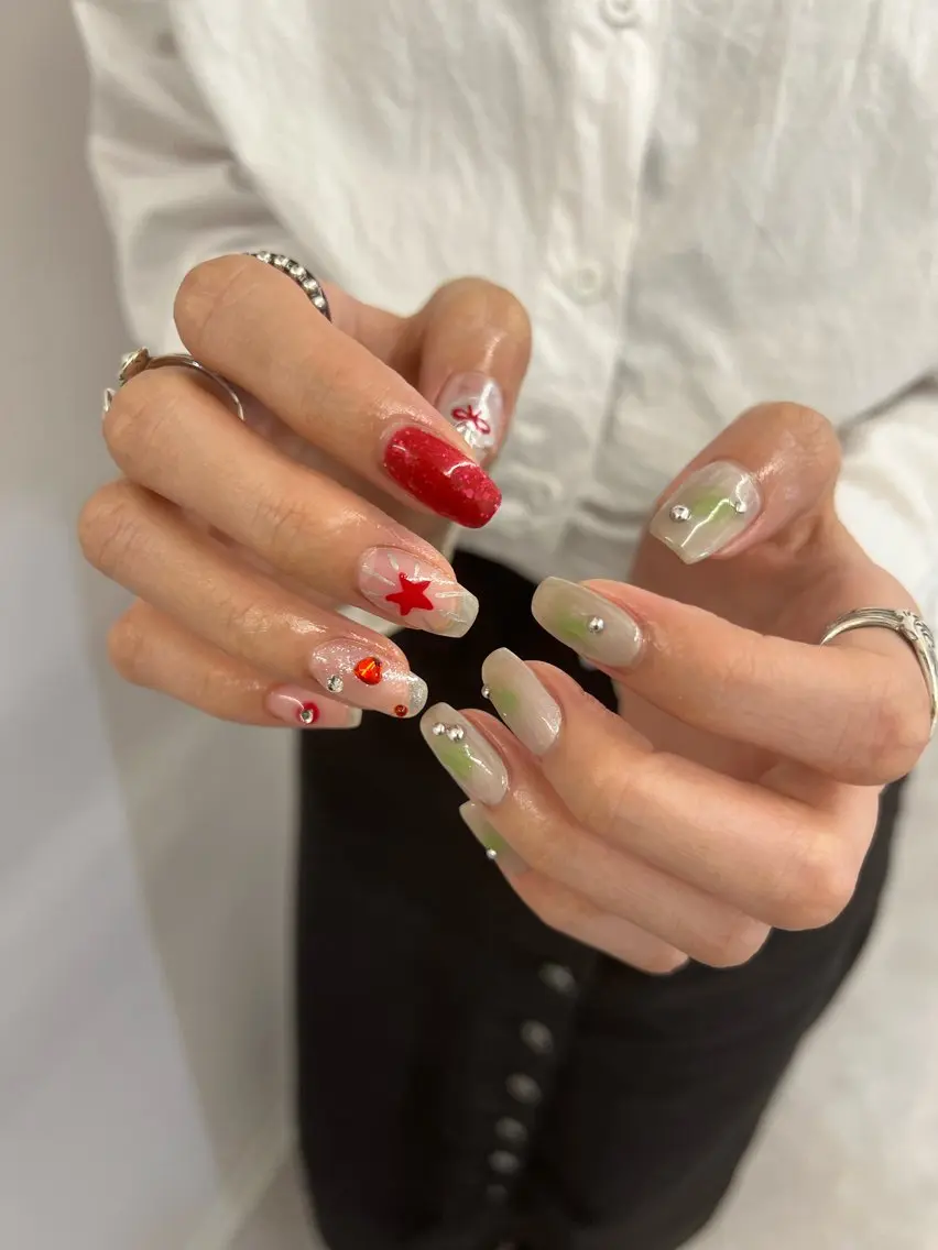 ネイル アートネイル ジェルネイル グリーン 韓国ネイル パラジェル ハンドネイル ハンドケア Bana_ Nailのネイルデザイン