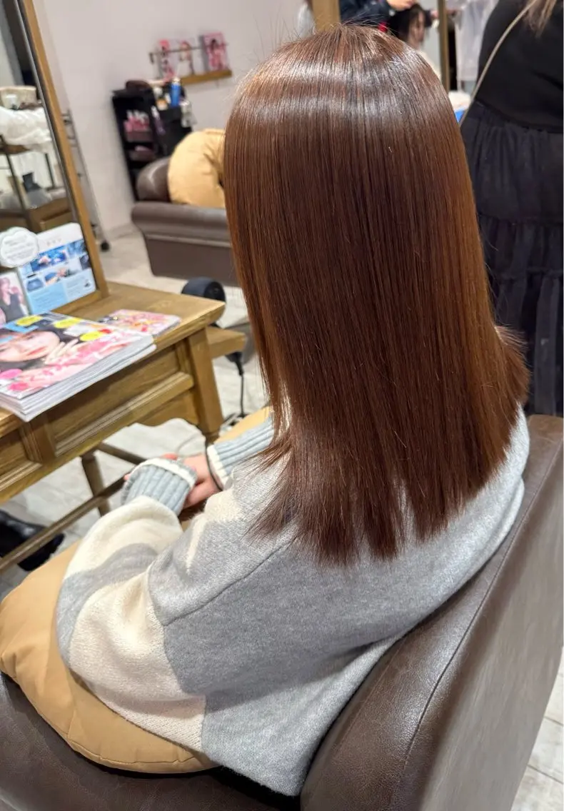 セミロング ヘアカラー トリートメント 杉浦 悠月のヘアスタイル