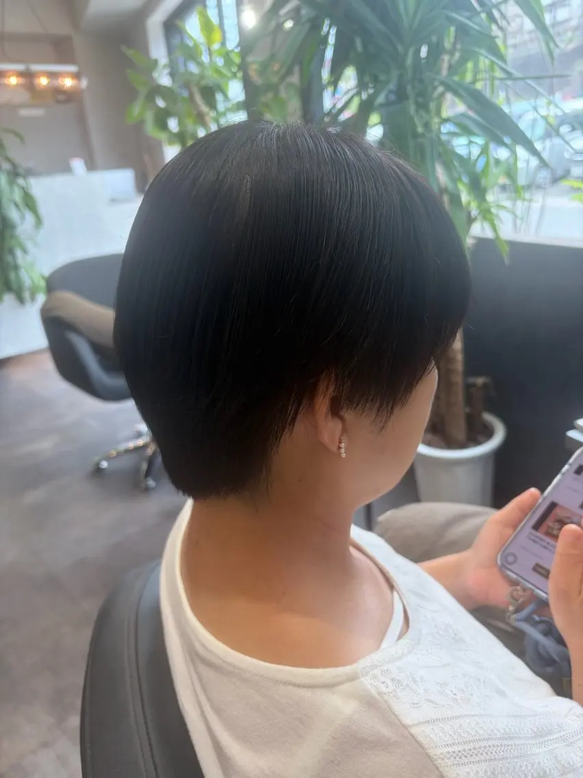ショート カラー ヘアカラー トリートメント three_ ナオキのヘアスタイル