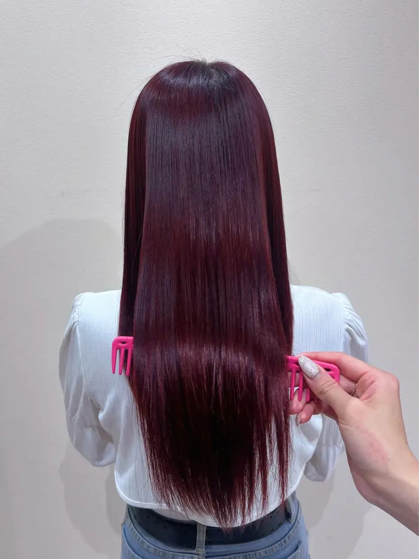 ロング カラー ケアカラー 透明感カラー ピンクカラー ローズカラー くびれヘア ヘアカラー トリートメント aku💞韓国風🩷 ピンクカラー🎀🩷のヘアスタイル