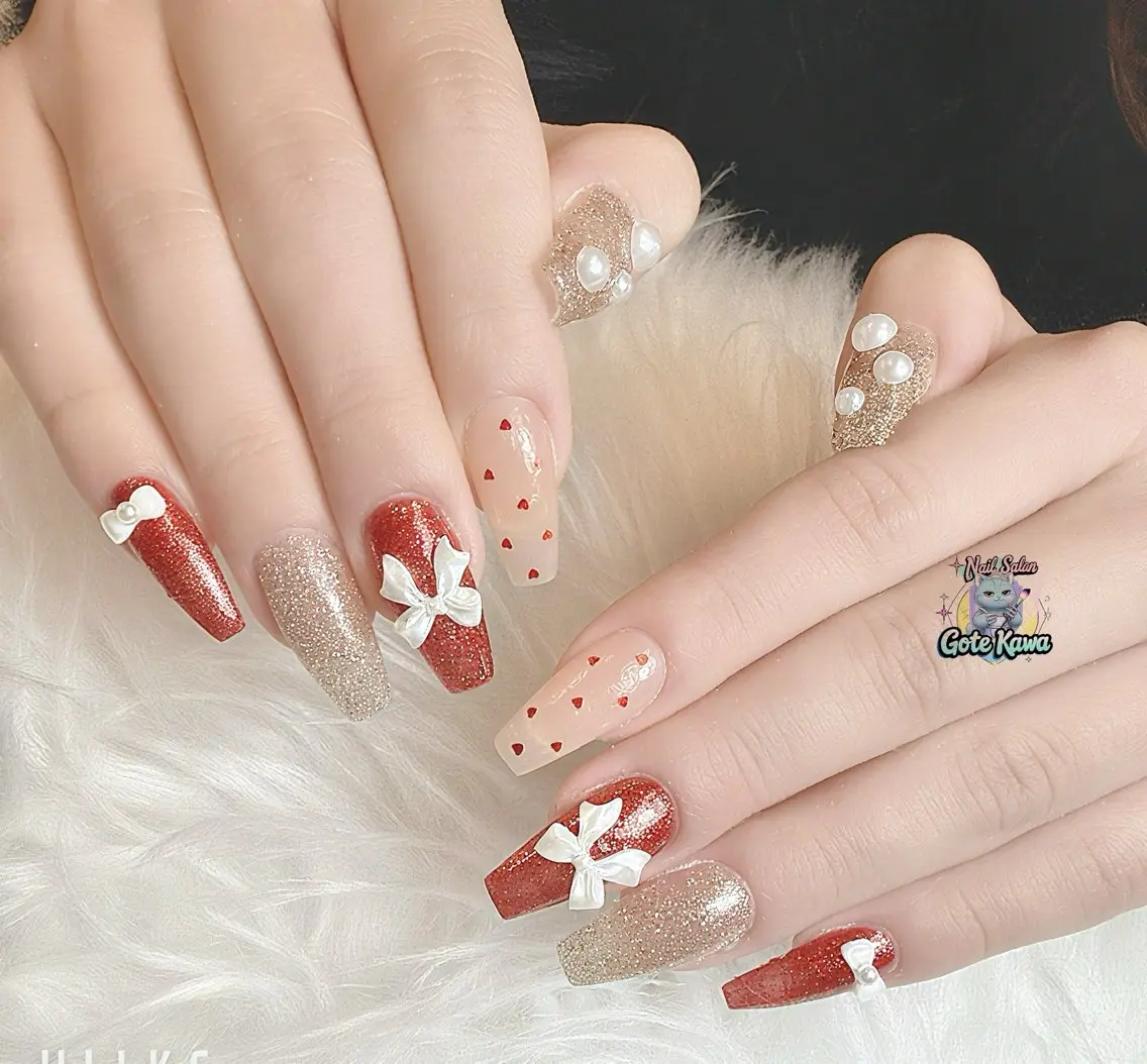 ネイル ハート キラキラネイル リボン ワンホンネイル 冬ネイル ハンドネイル ハンドケア Gote Kawa nail salonのネイルデザイン