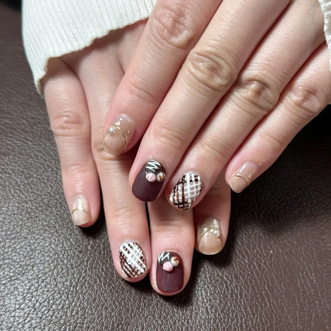 ネイル バレンタイン Nuae MIKIのネイルデザイン