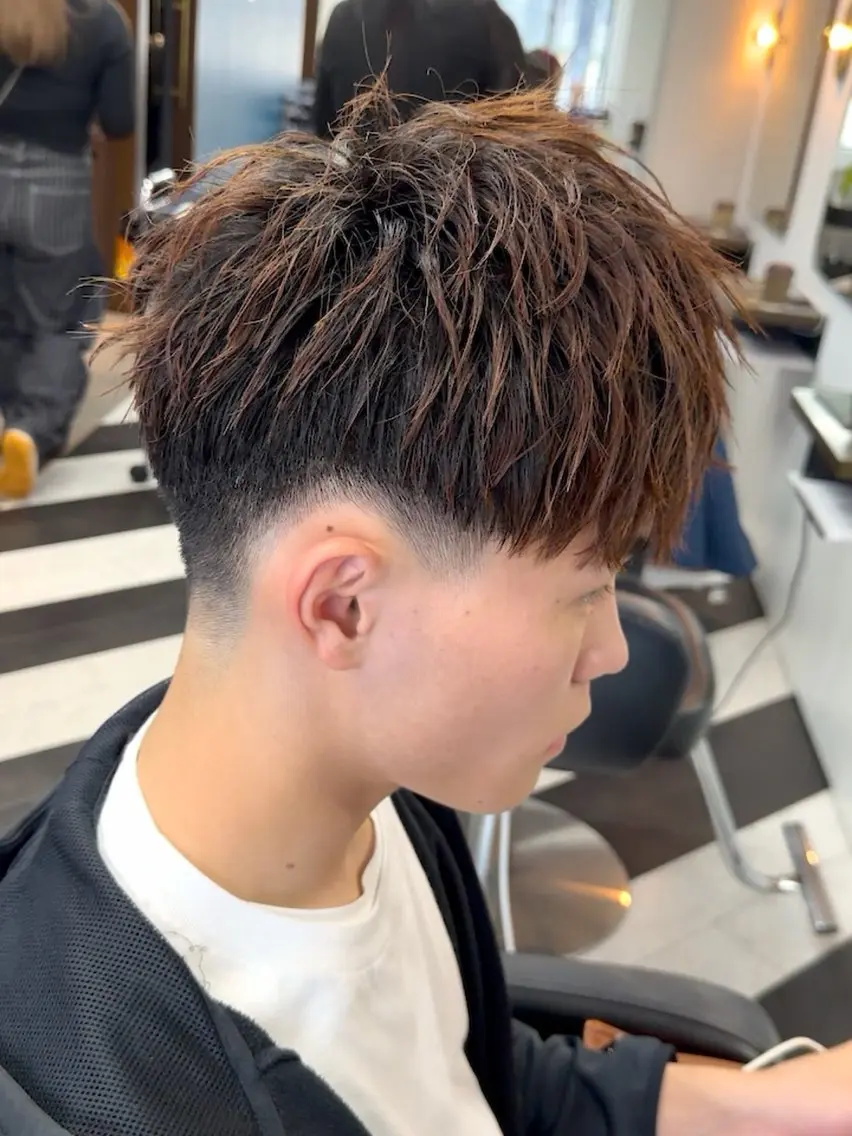 ショート カラー パーマ ヘアアレンジ メンズ 伊藤 陸のヘアスタイル